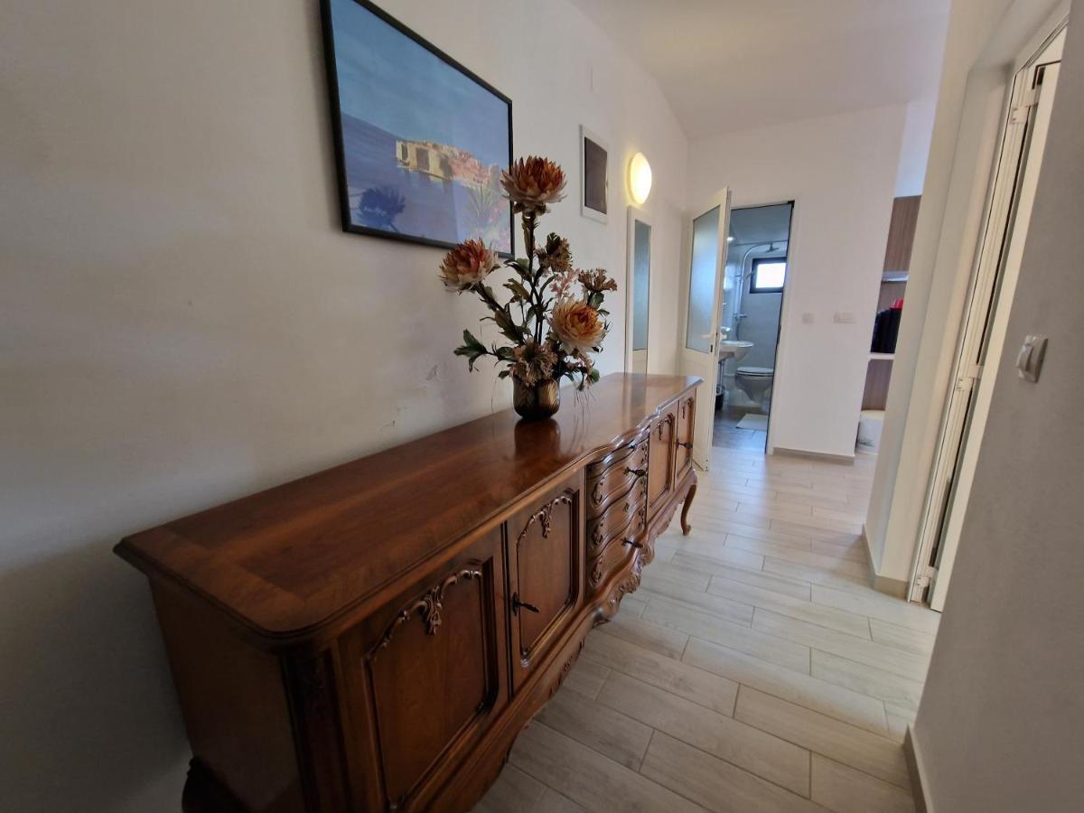 Keser Apartments Ρόβινι Εξωτερικό φωτογραφία