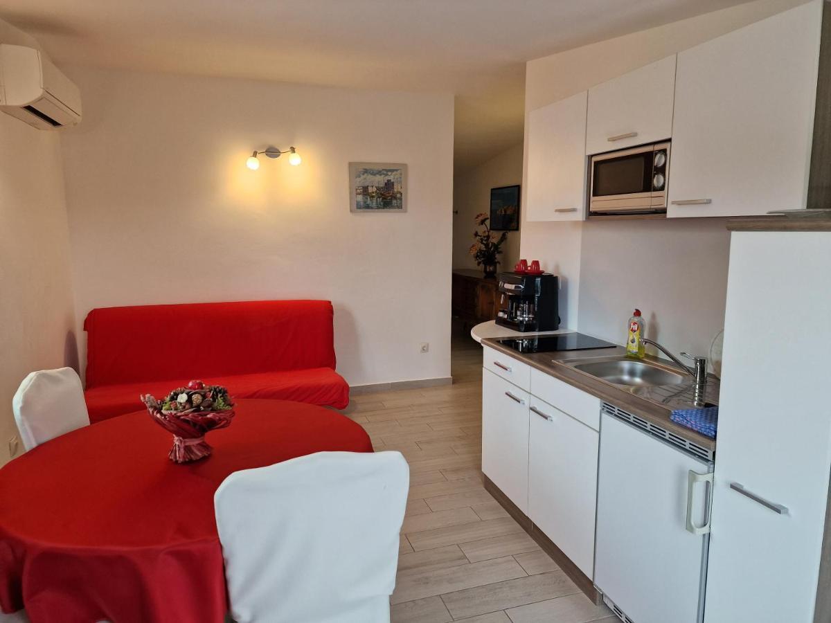 Keser Apartments Ρόβινι Εξωτερικό φωτογραφία