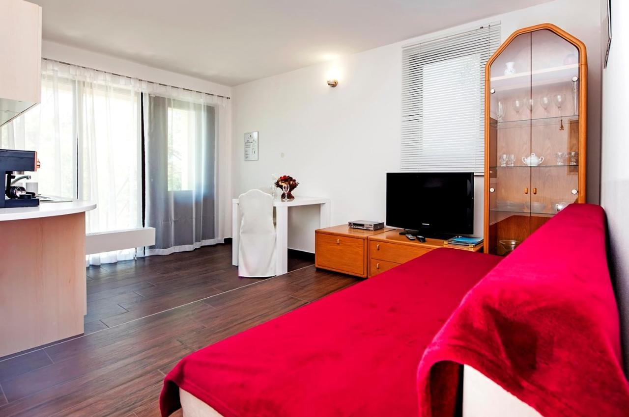 Keser Apartments Ρόβινι Εξωτερικό φωτογραφία