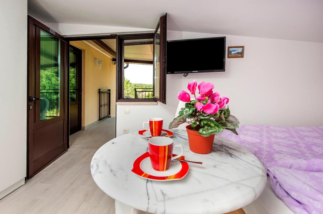 Keser Apartments Ρόβινι Εξωτερικό φωτογραφία