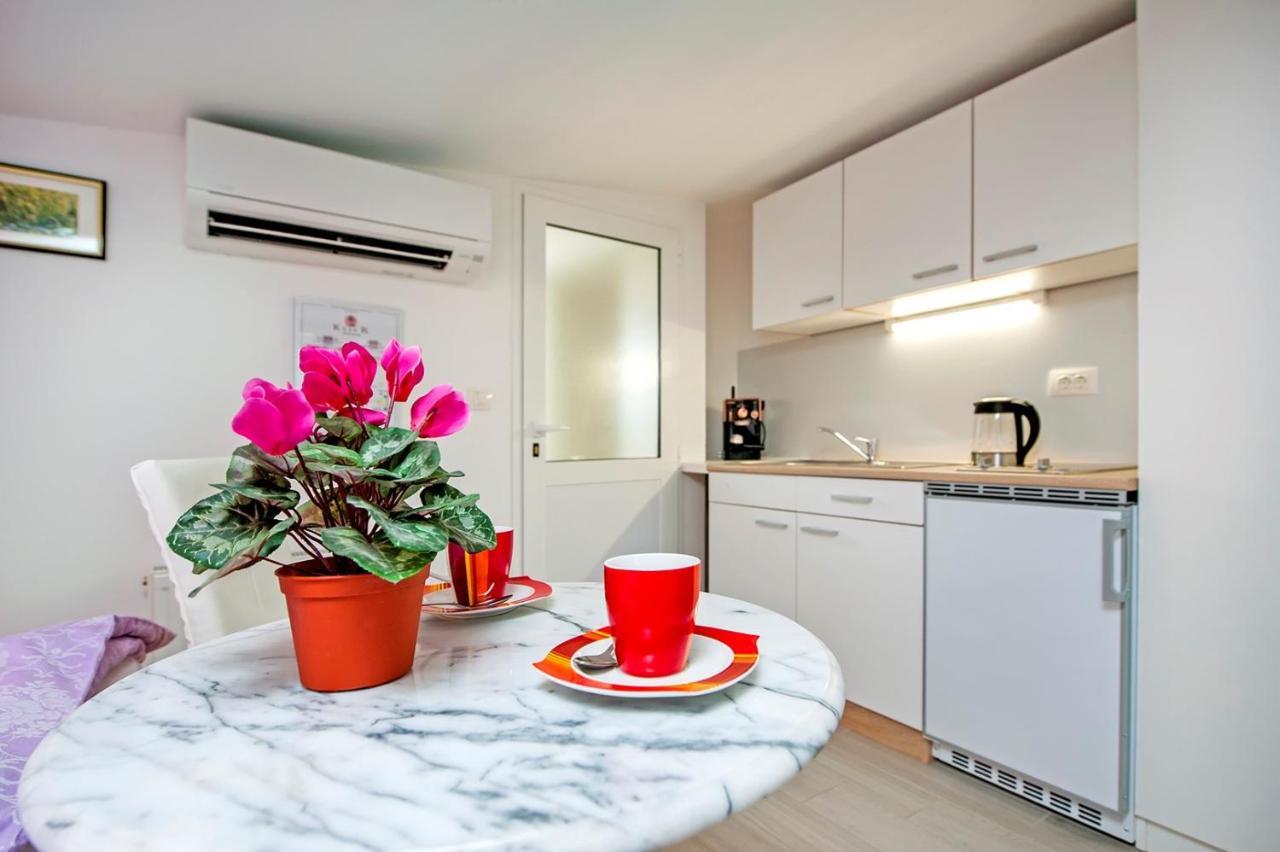 Keser Apartments Ρόβινι Εξωτερικό φωτογραφία
