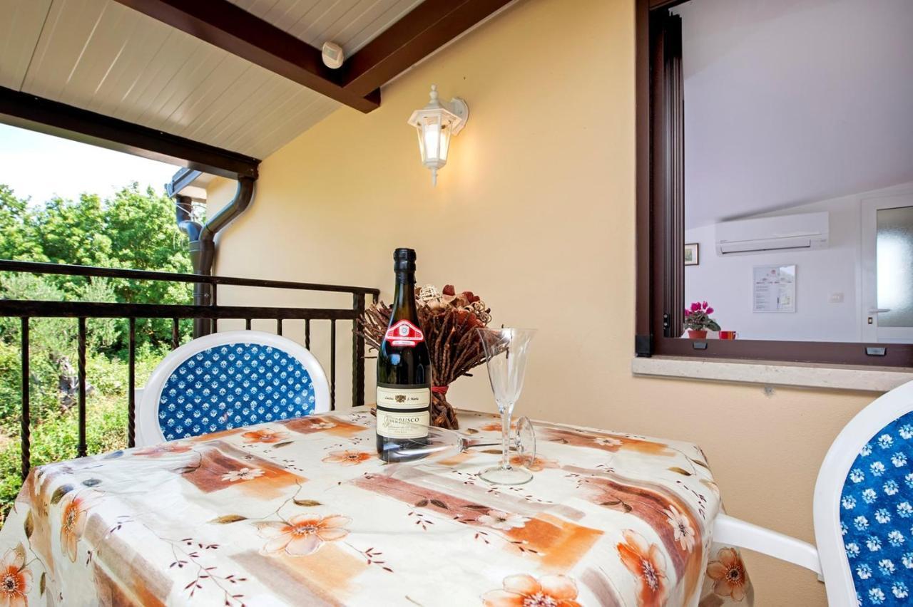 Keser Apartments Ρόβινι Εξωτερικό φωτογραφία