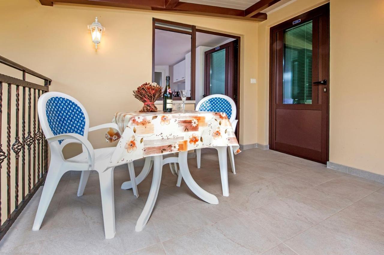 Keser Apartments Ρόβινι Εξωτερικό φωτογραφία